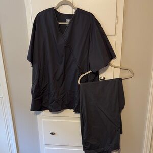 Dark Gray Scrub Set 5X